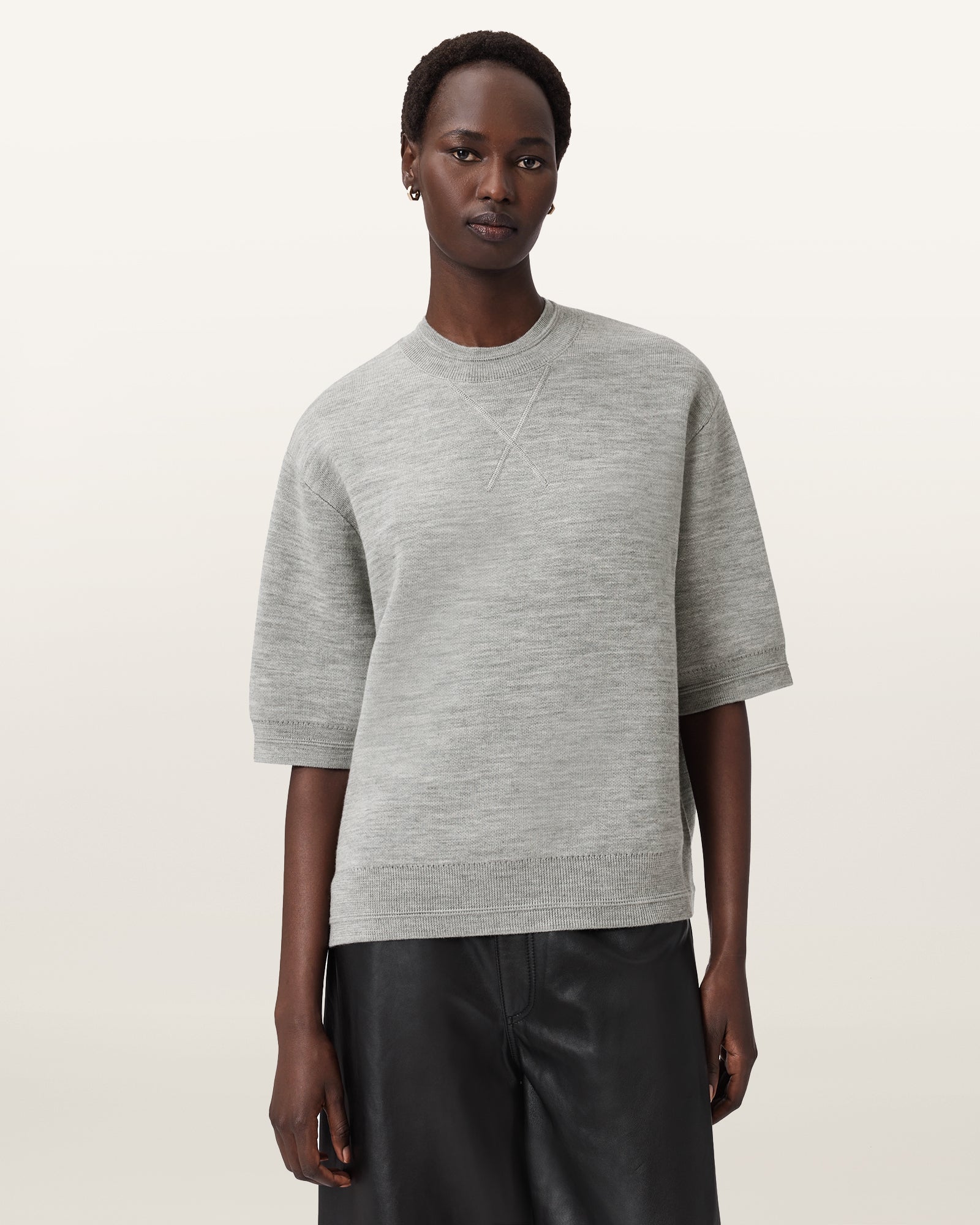 Nika-T-Shirt